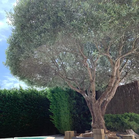Holiday home Clalou Serignan